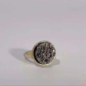 Druzy Quartz Gray Gold Tone Ring 6 3/4 Neutral